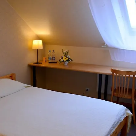 Otel Demians